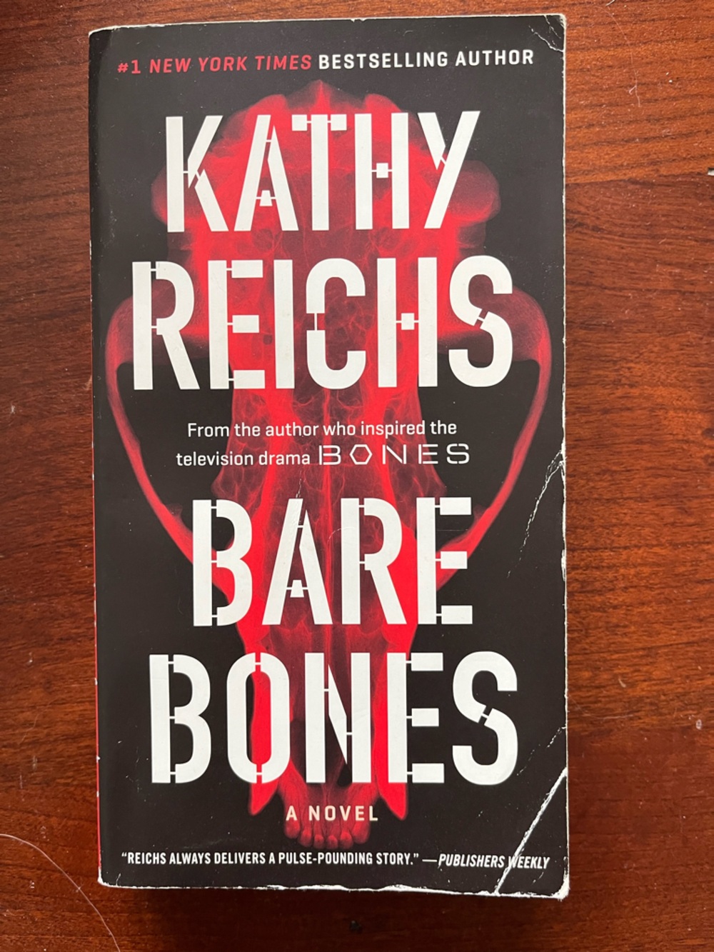 Kathy Reichs paperback Bare Bones